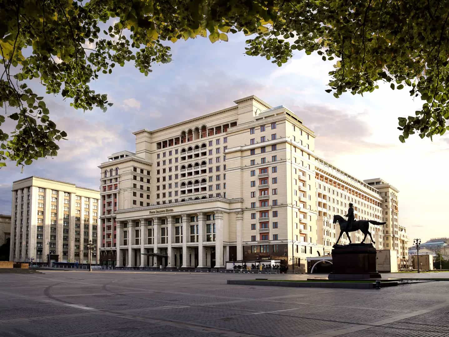 Four Seasons Hotel Moscow/ Фор Сизонс Отель Москва