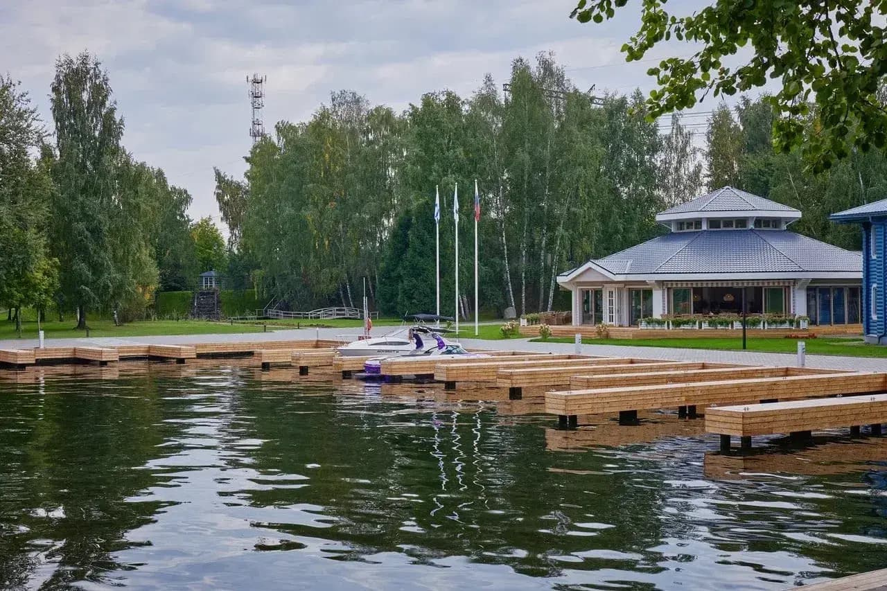 Яхт-клуб Фарватер