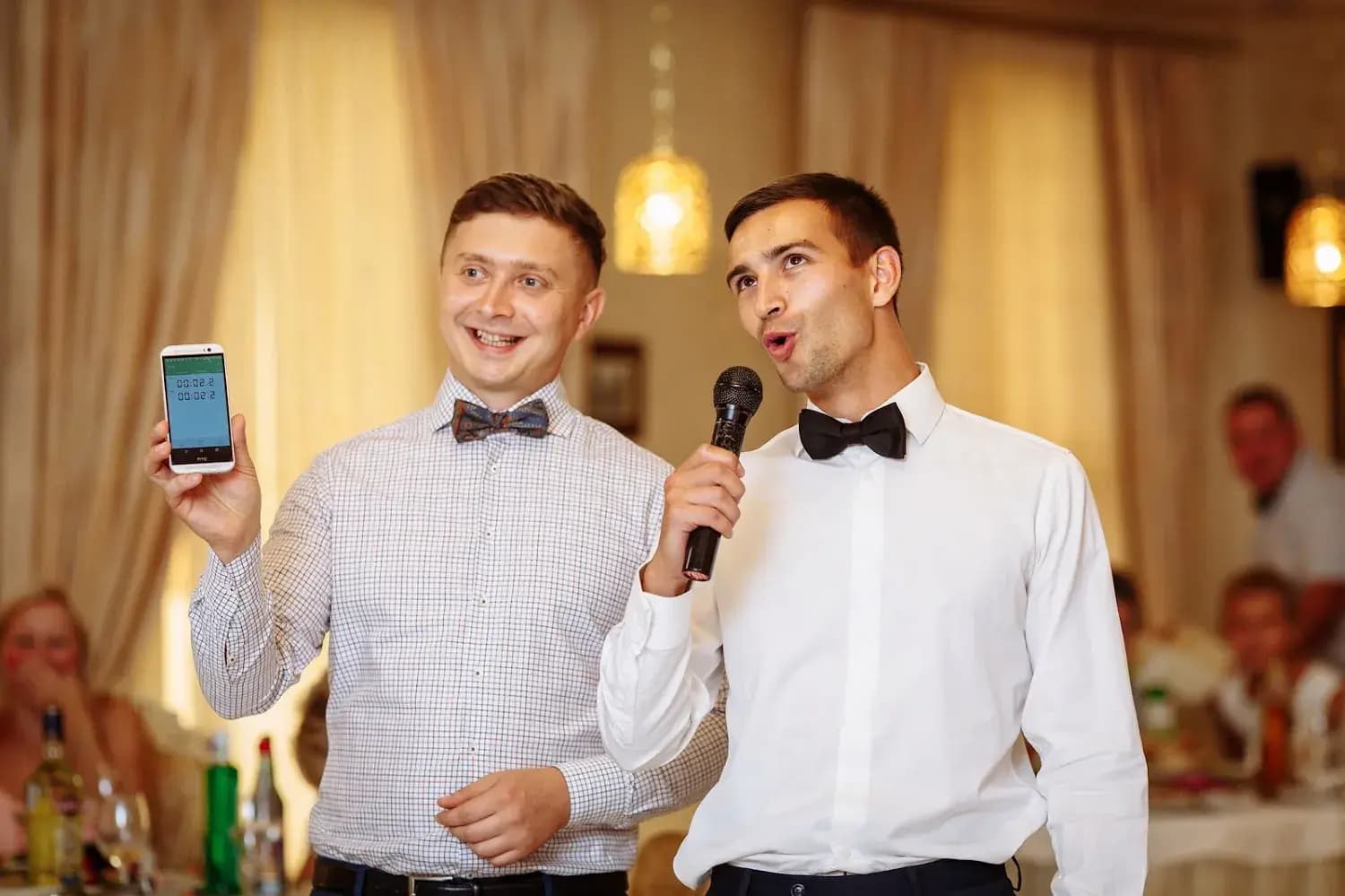 Ведущий Алексей Ковалев