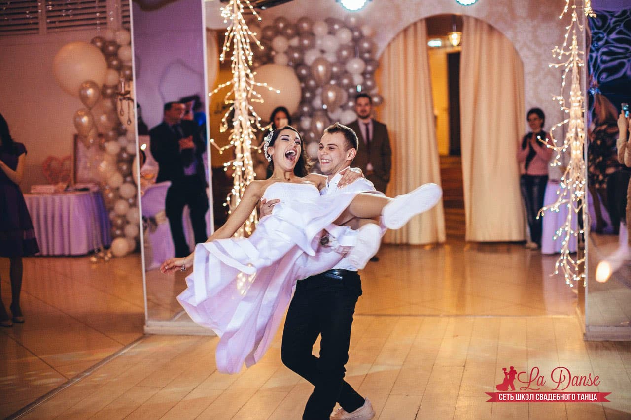 Сеть школ свадебного танца LA DANSE