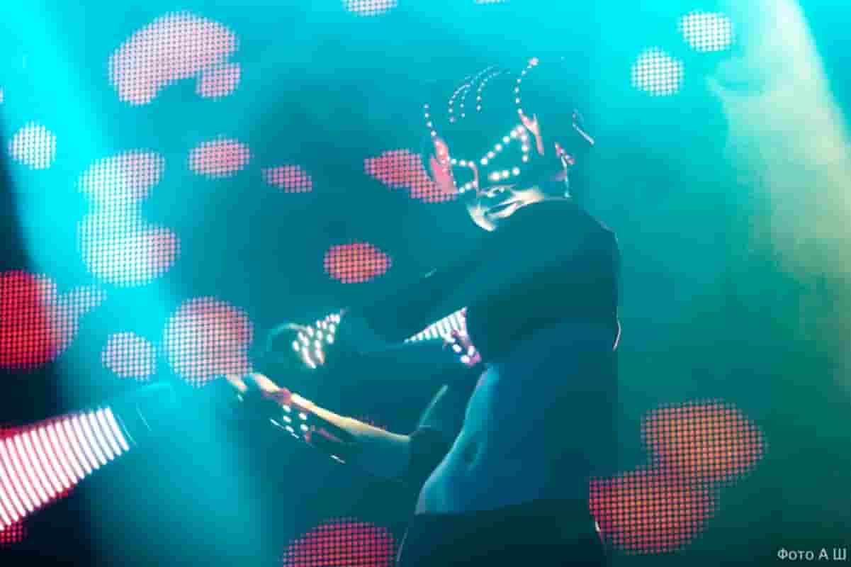 Огненно-световое-неоновое Шоу Aurum show