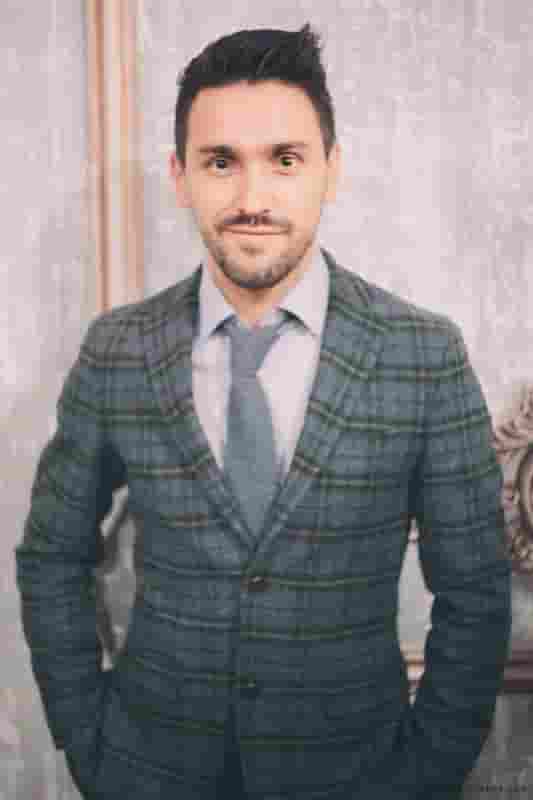 Ведущий Максим Главатских