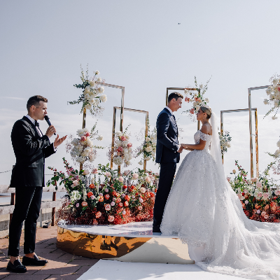 Ведущий Дмитрий Московский