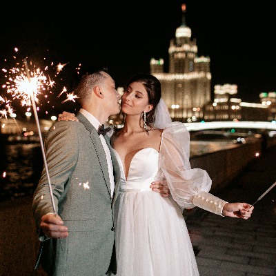 Ведущий Александр Дымов