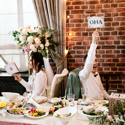 Ведущий Александр Дымов