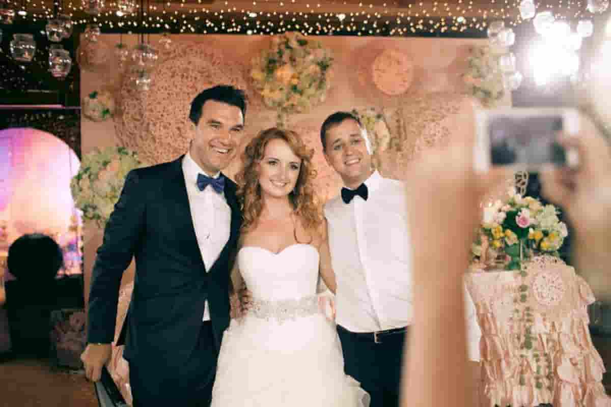 Ведущий Александр Слесарев