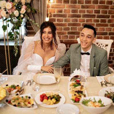 Ведущий Александр Дымов