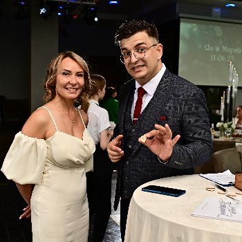 Ведущий Марк Смирнов