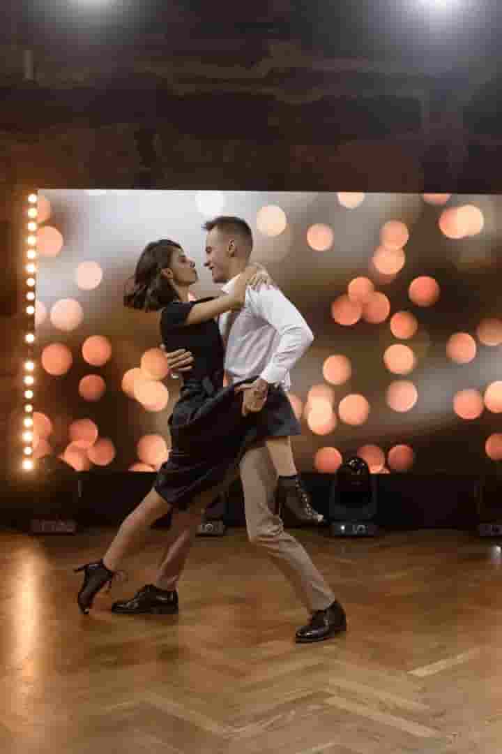 Алина Посторонка