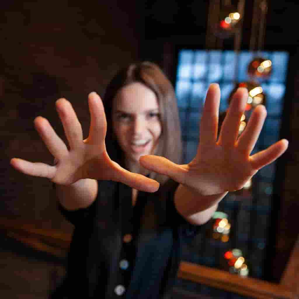 Ведущая Вера Стоич