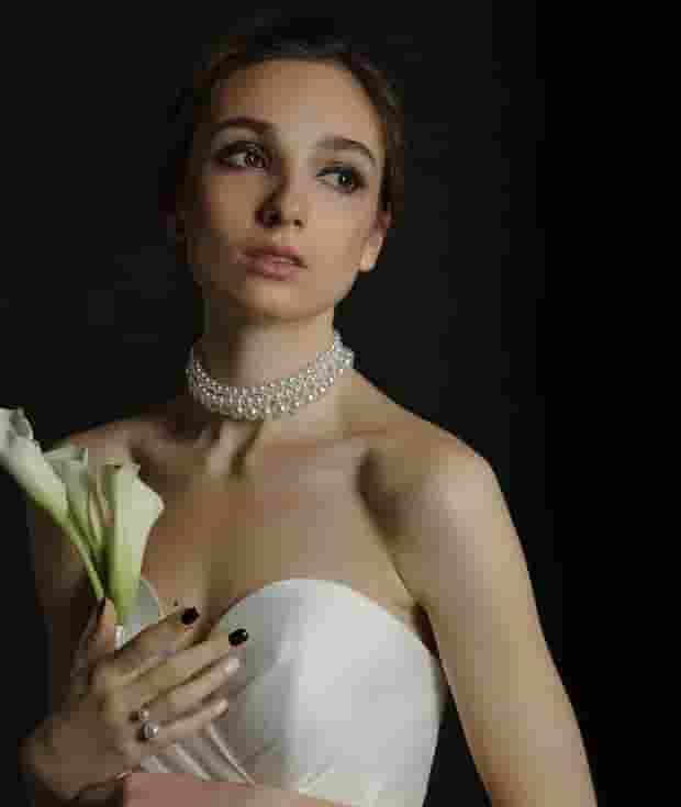 Стилист Анастасия Емельянова