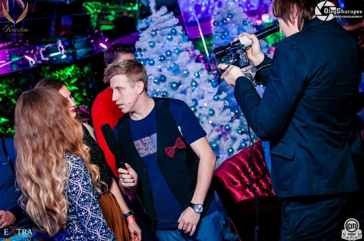 Ведущий Виталий Сидоров