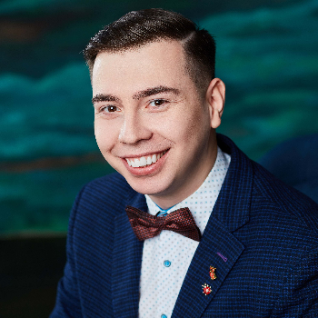 Ведущий Феликс Зайцев