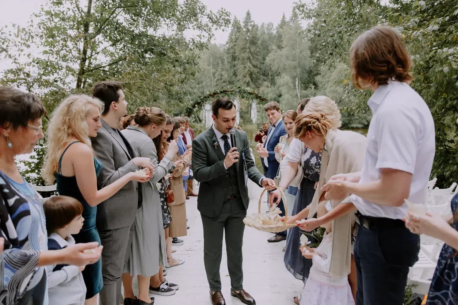 Ведущий Наиль Алиев