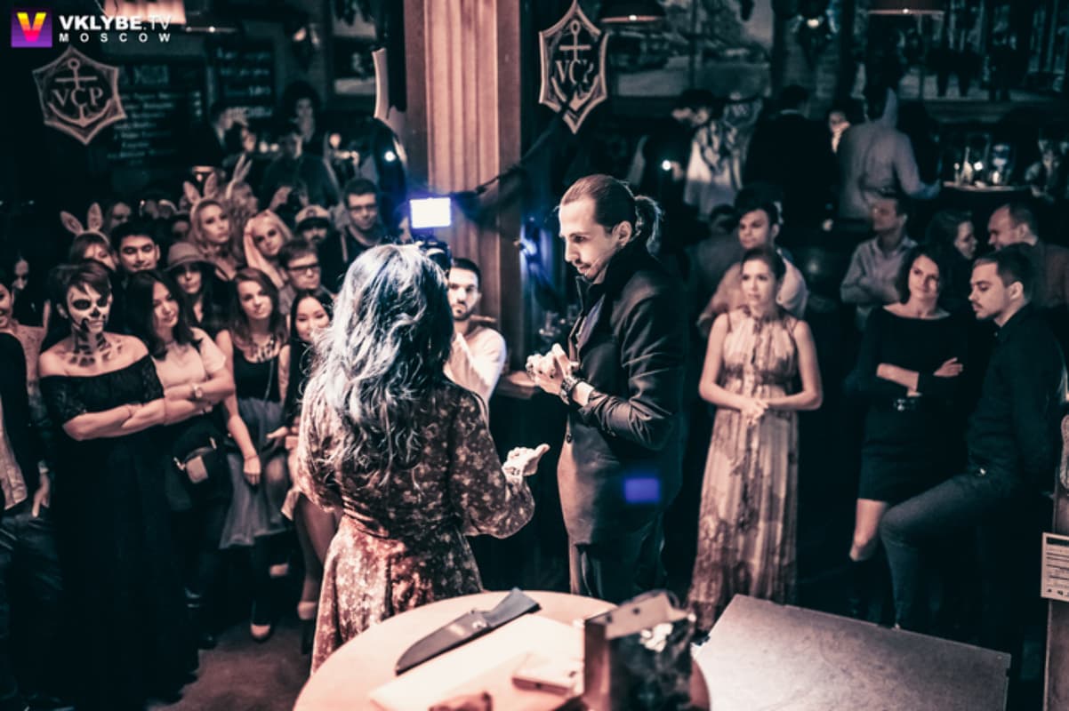 Фокусник , иллюзионист Денис Чертовский