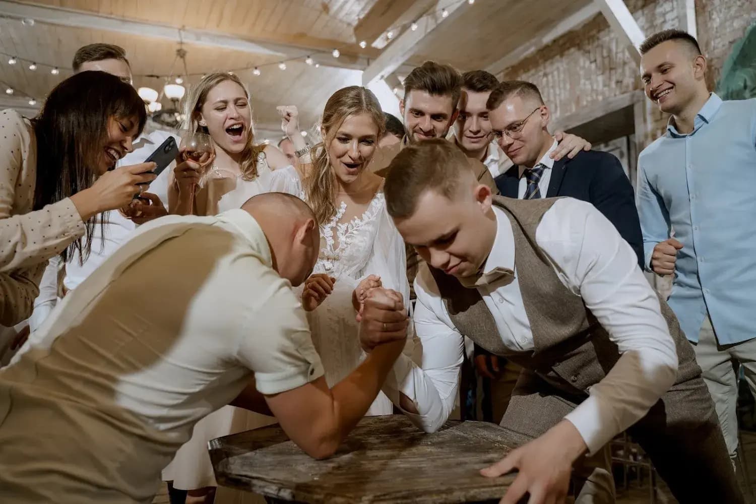 Ведущий Наиль Алиев