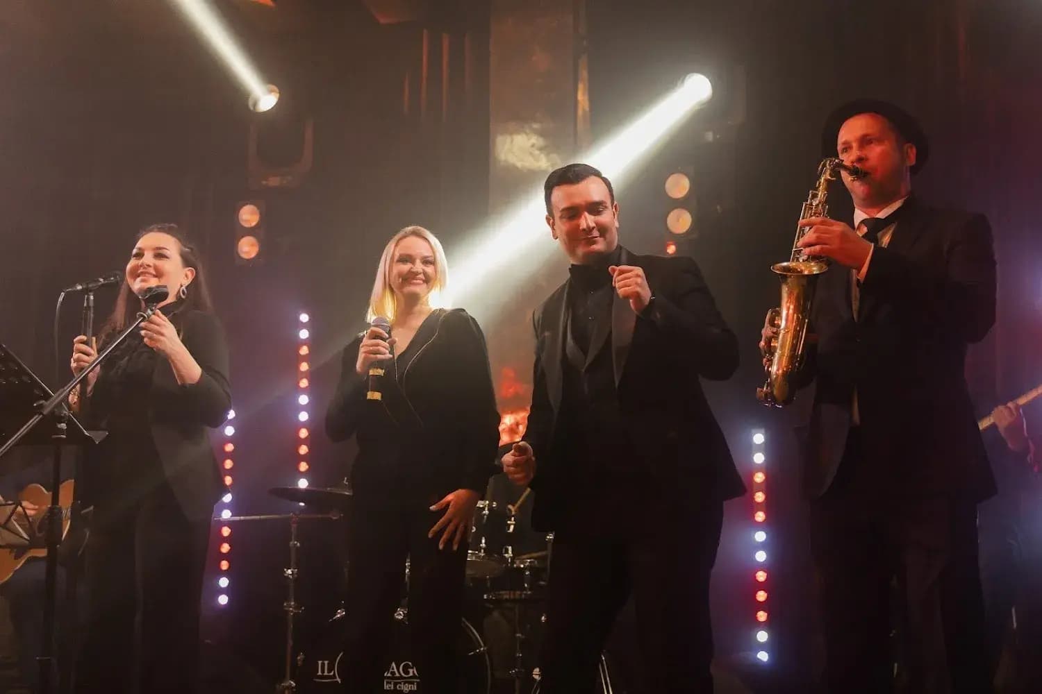 Ведущий Наиль Алиев