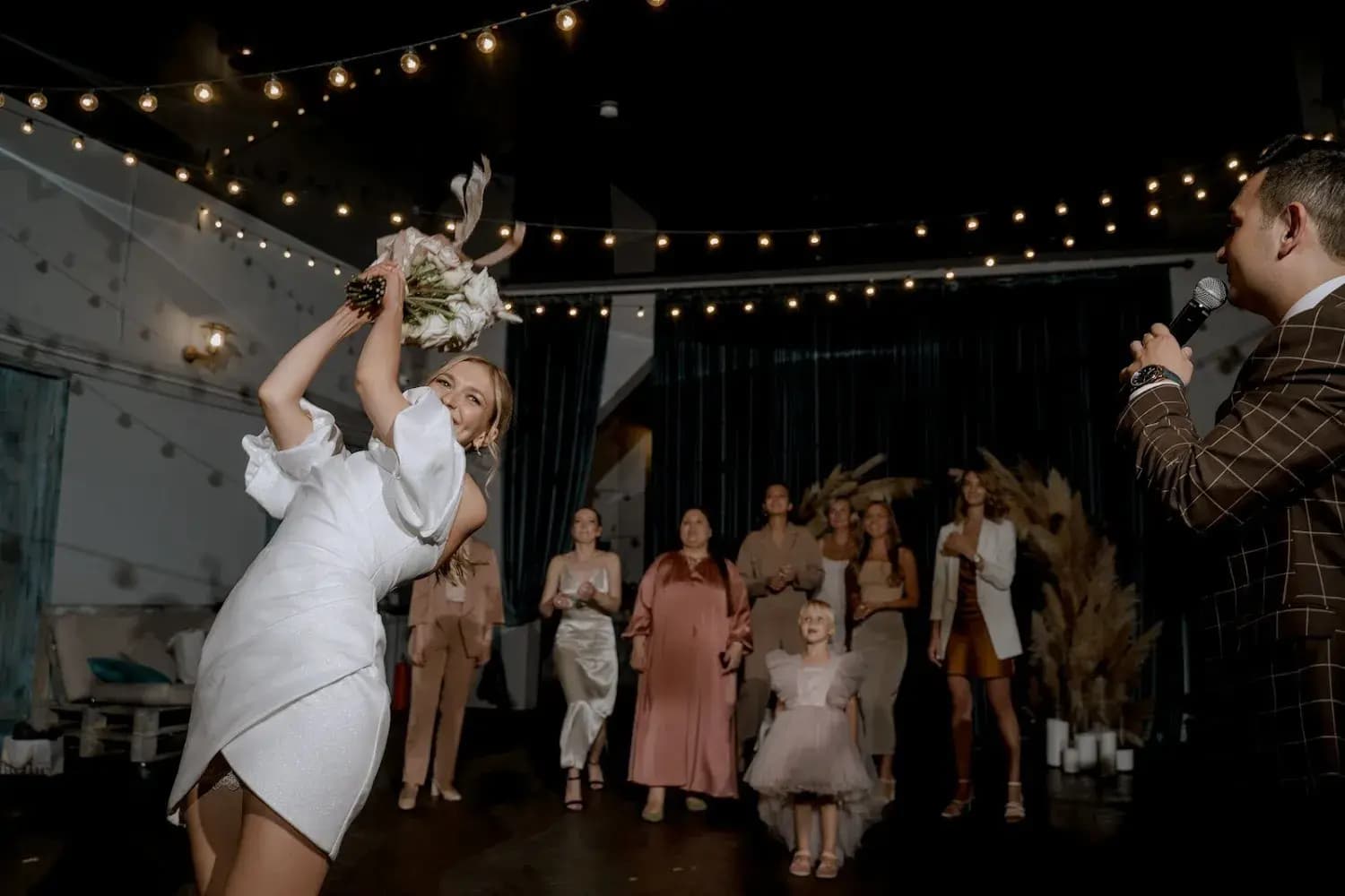 Ведущий Наиль Алиев