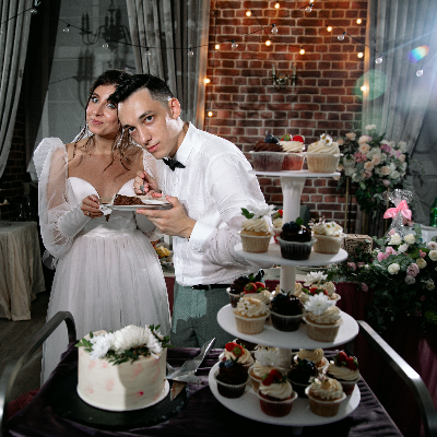 Ведущий Александр Дымов