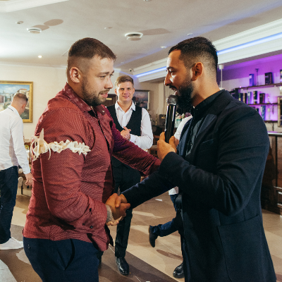 Ведущий Дмитрий Полухин