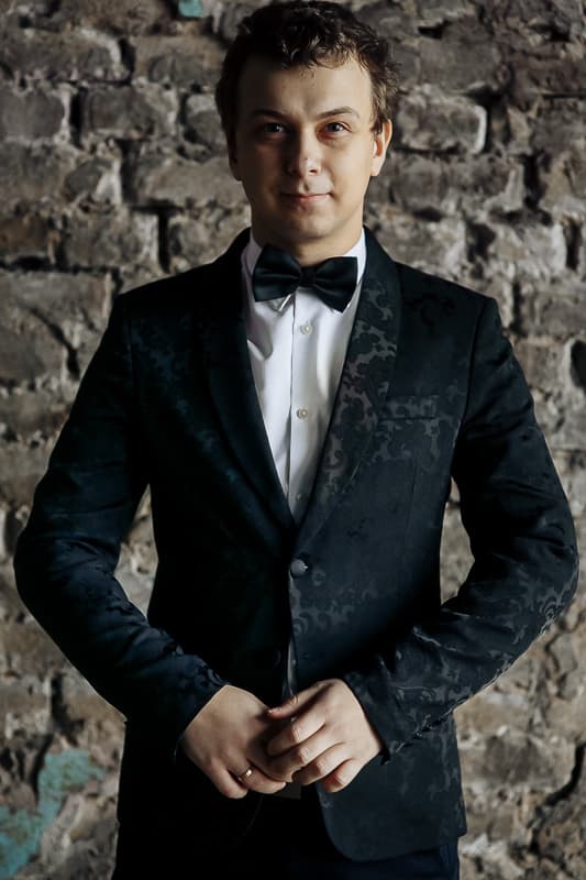 Ведущий Гоша Васильев