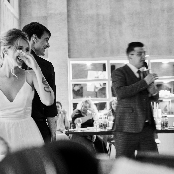 Ведущий Марк Смирнов