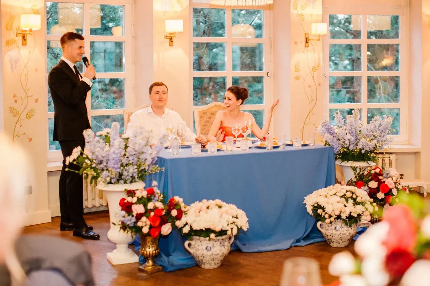 Ведущий Максим Крицкий