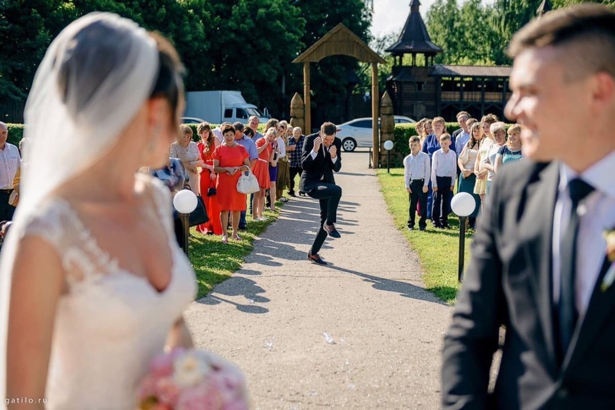 Ведущий Сергей Каушлы