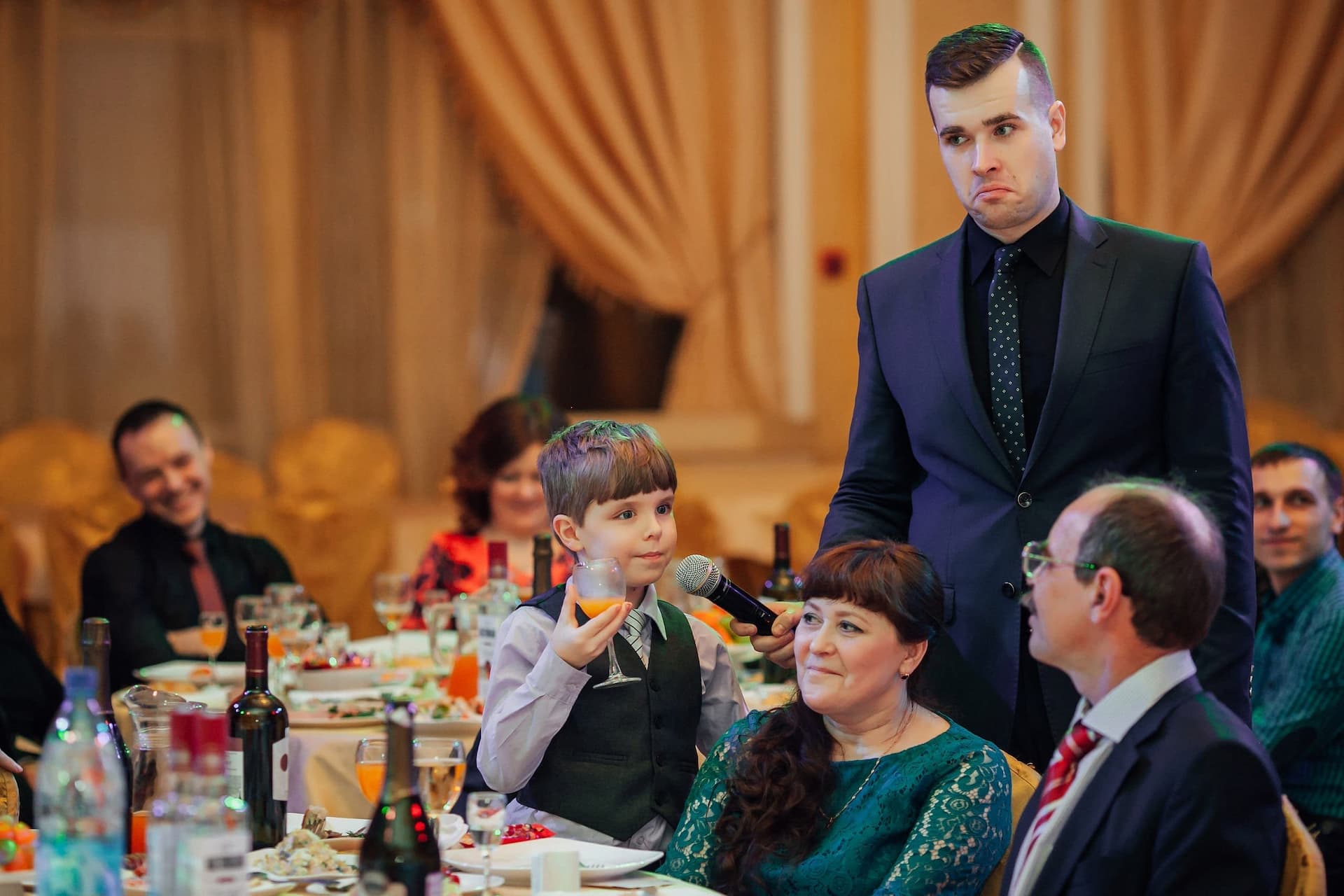 Ведущий Дмитрий Московский