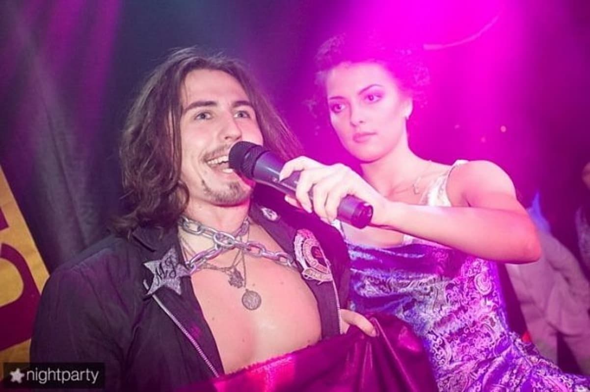 Фокусник , иллюзионист Денис Чертовский