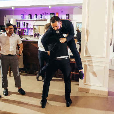 Ведущий Дмитрий Полухин