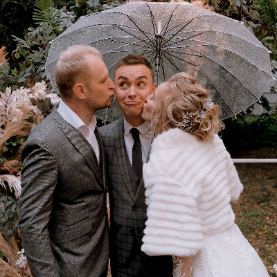 Ведущий Александр Дымов