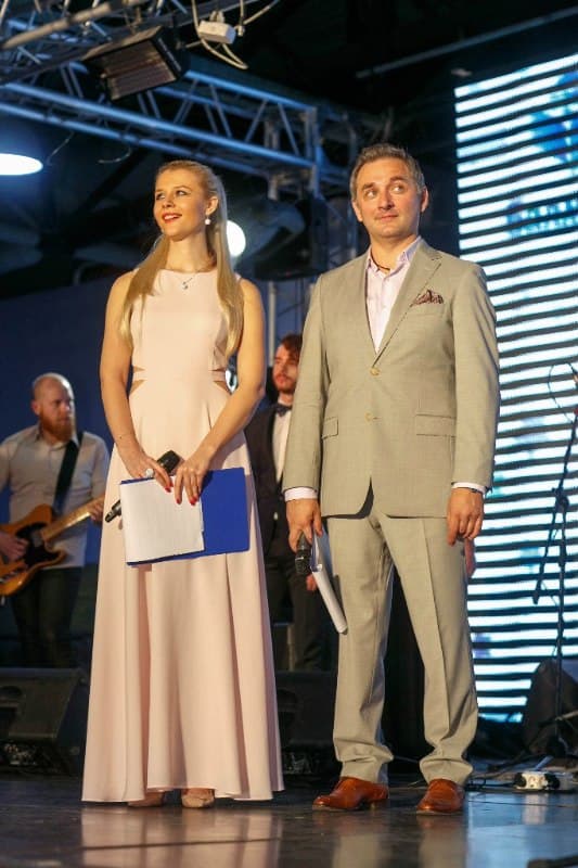 Ведущая Саша Пушкина