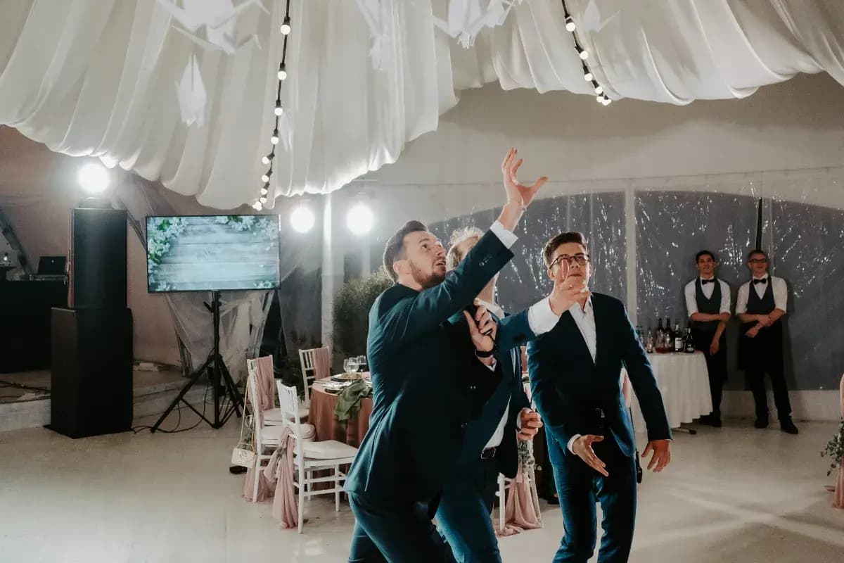 Ведущий Сергей Каушлы