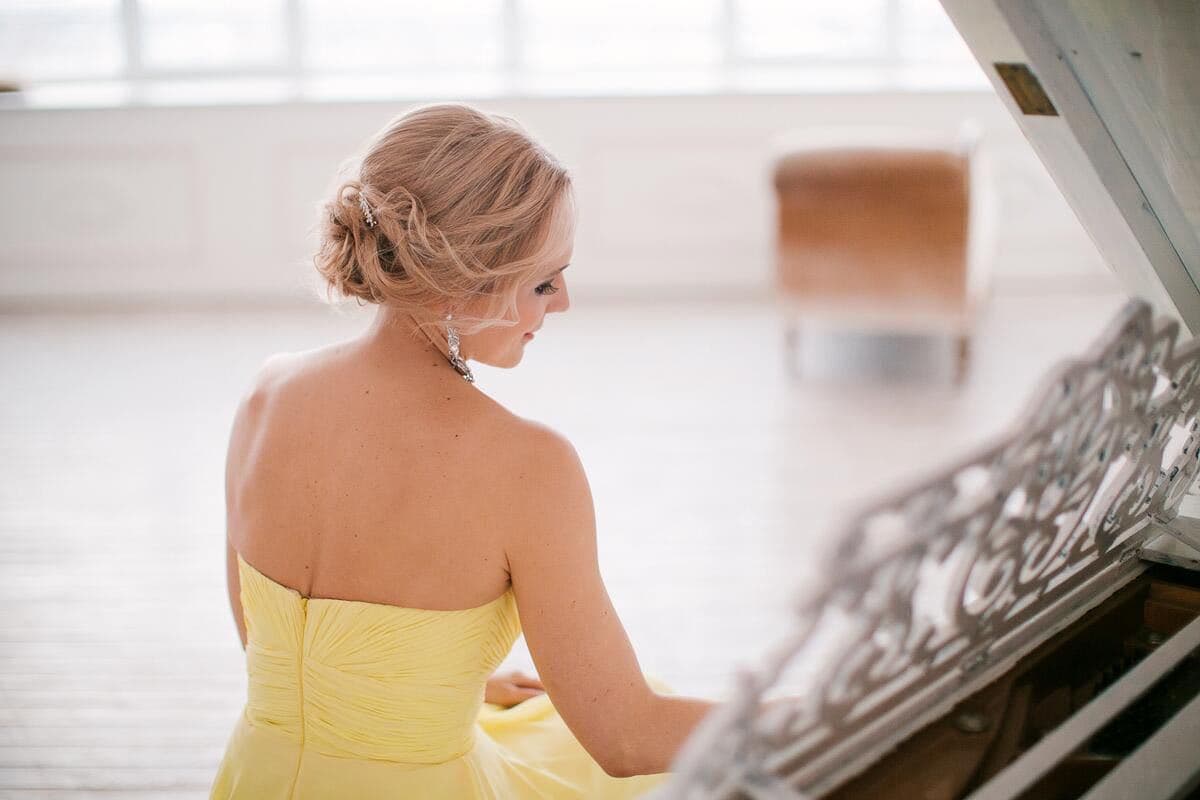 Стилист Ирина Закалюжная