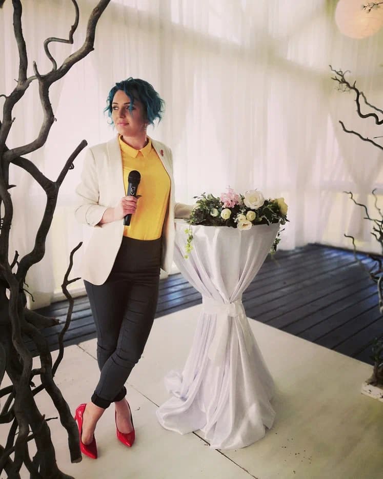 Ведущая Анастасия Полякова