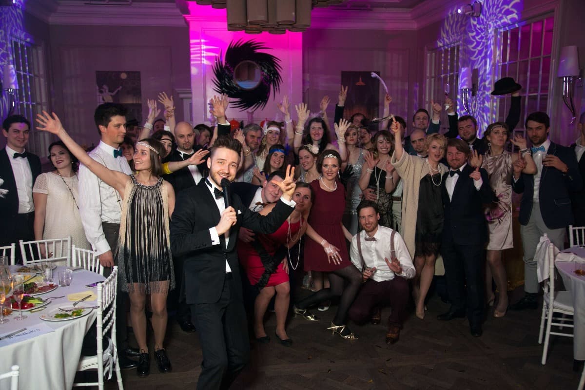 Ведущий Павел Рослик