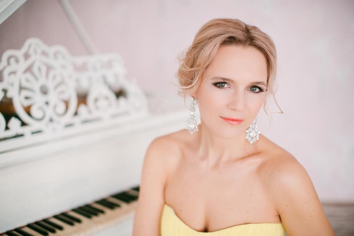 Стилист Ирина Закалюжная