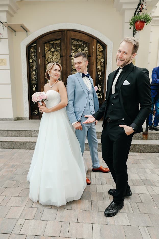 Ведущий Сергей Тарачанов