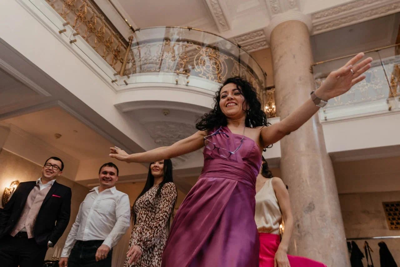 Ведущая Вера Стоич