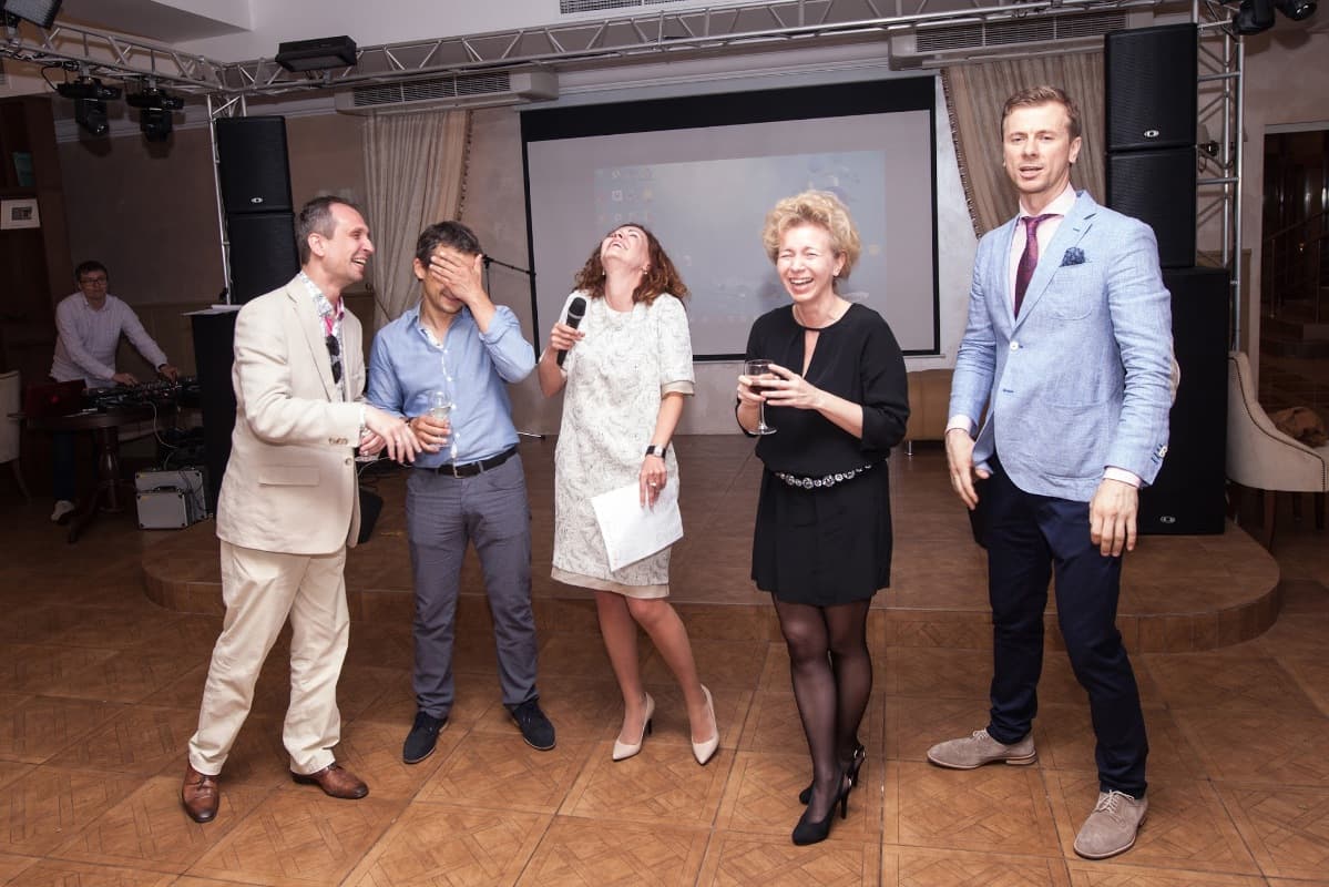 Ведущий Антон Кукушкин