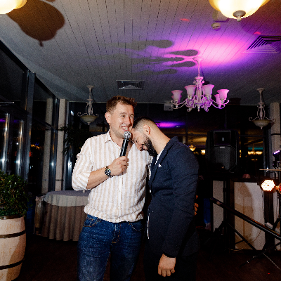 Ведущий Дмитрий Полухин