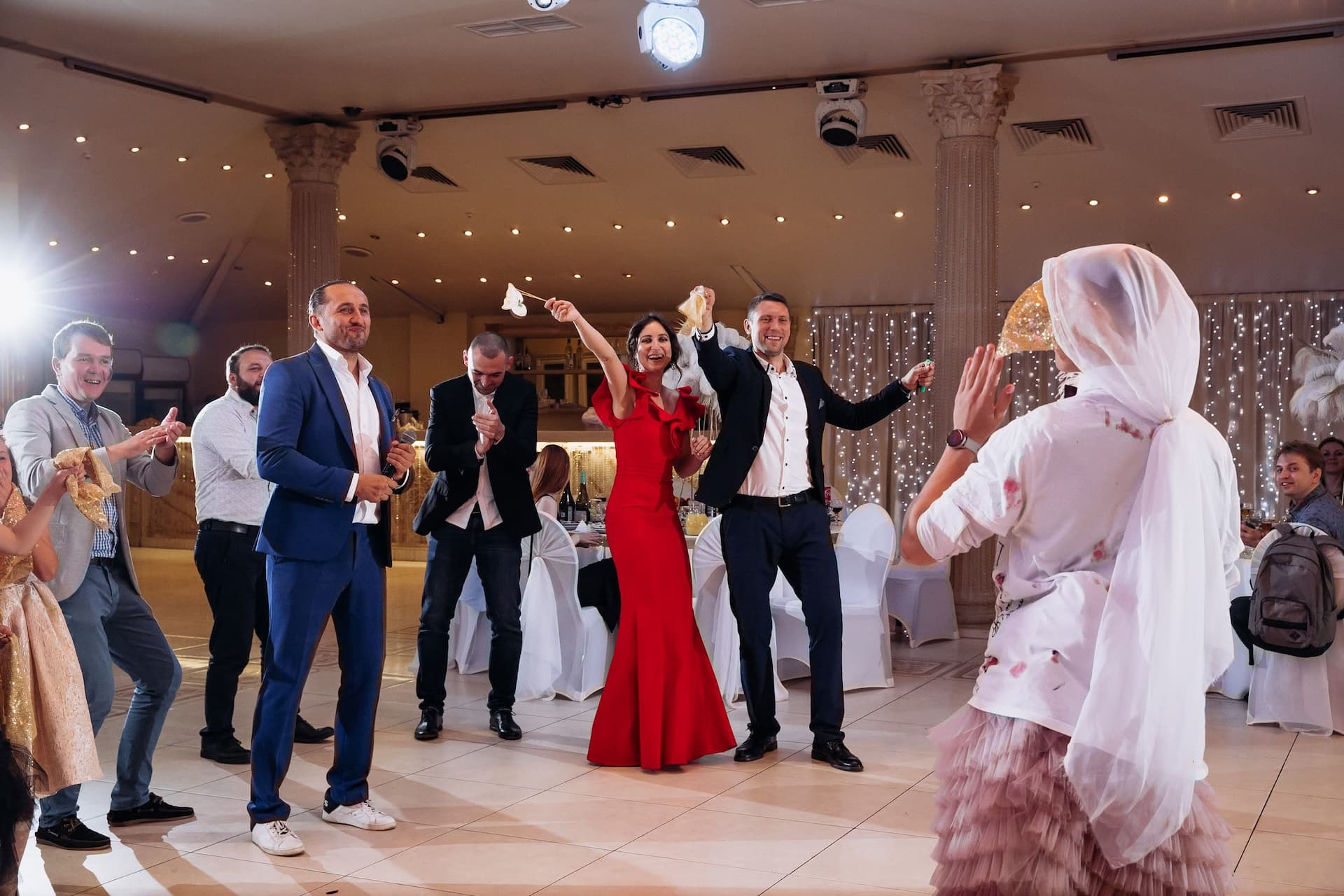 Ведущий Игорь Осипов