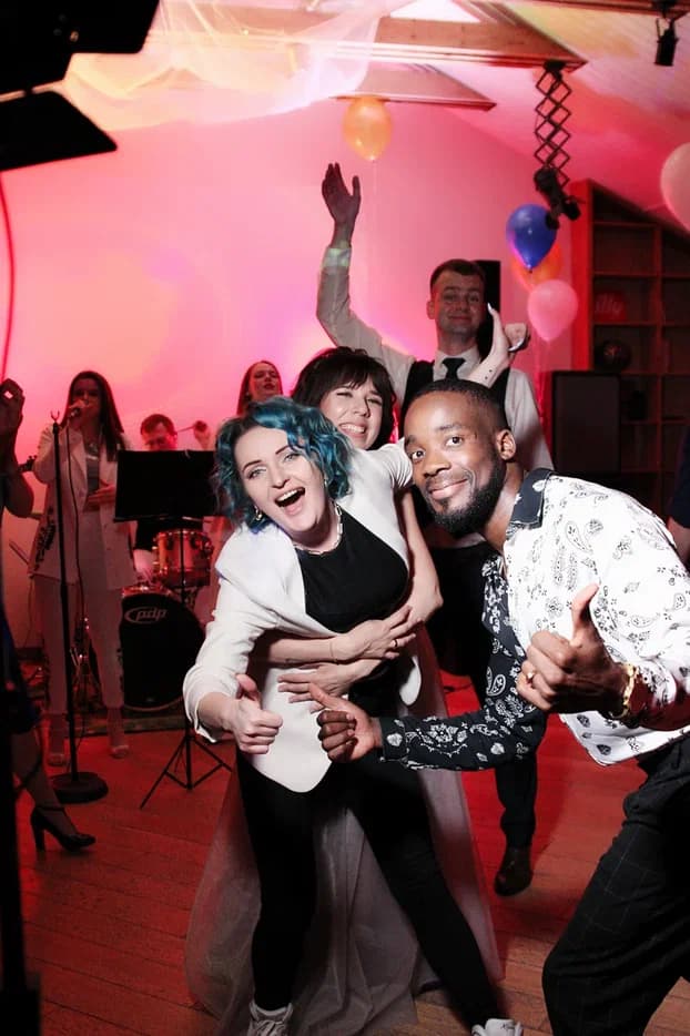 Ведущая Анастасия Полякова