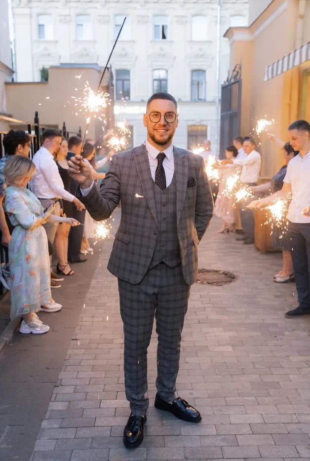 Ведущий Павел Ерофеев