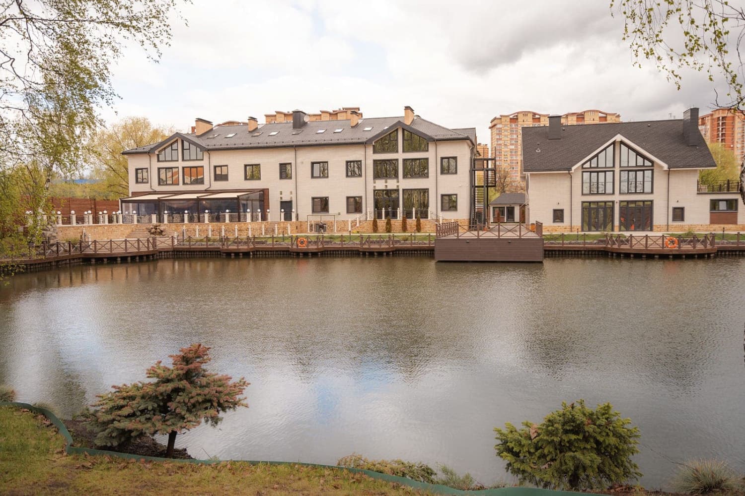 Загородный комплекс Теплица Парк