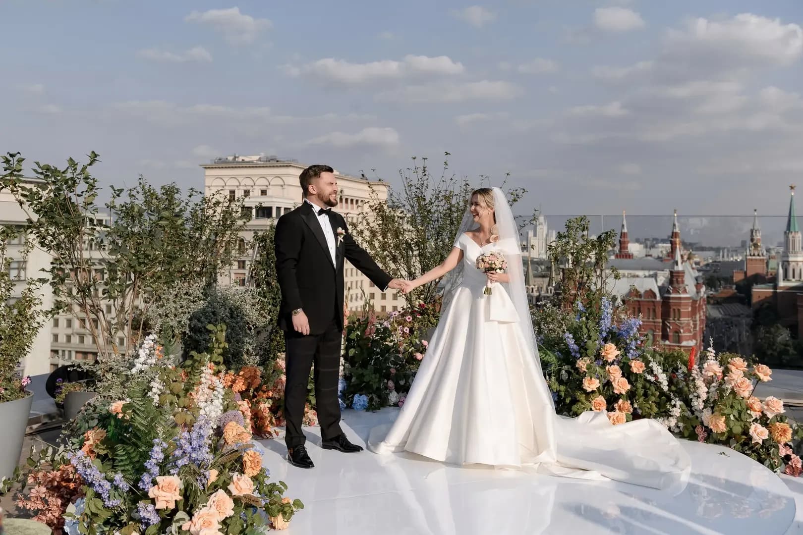 Алина Посторонка