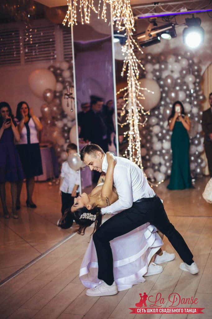 Сеть школ свадебного танца LA DANSE