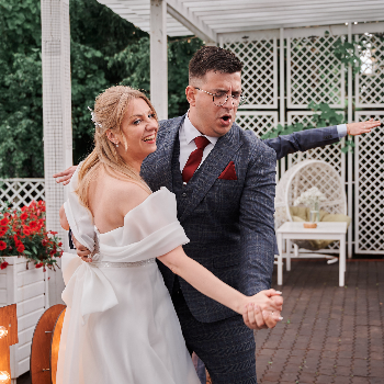 Ведущий Марк Смирнов