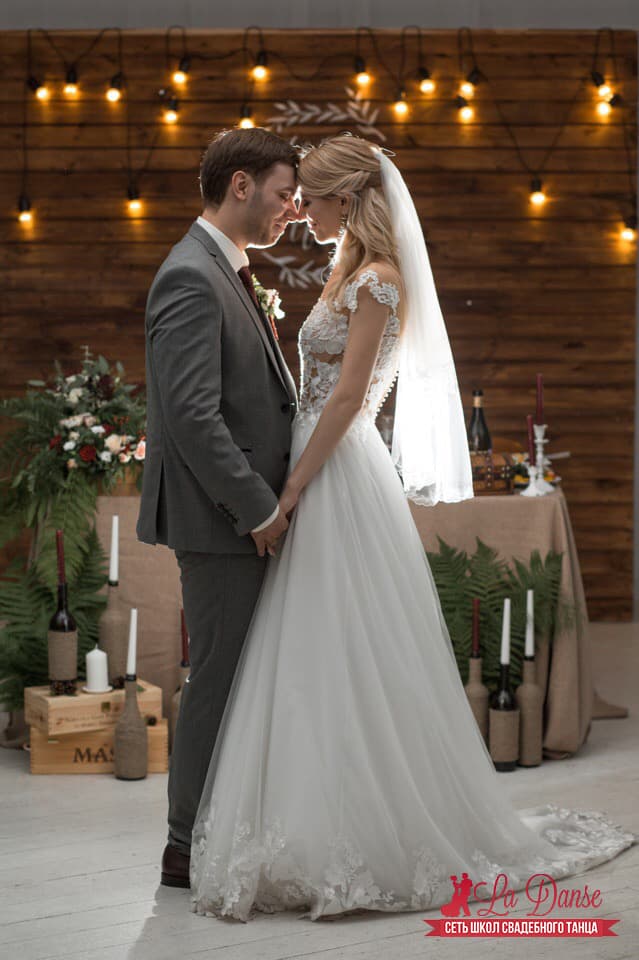 Сеть школ свадебного танца LA DANSE